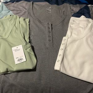 NWT x3 Snap Ribbed Henley Tanks